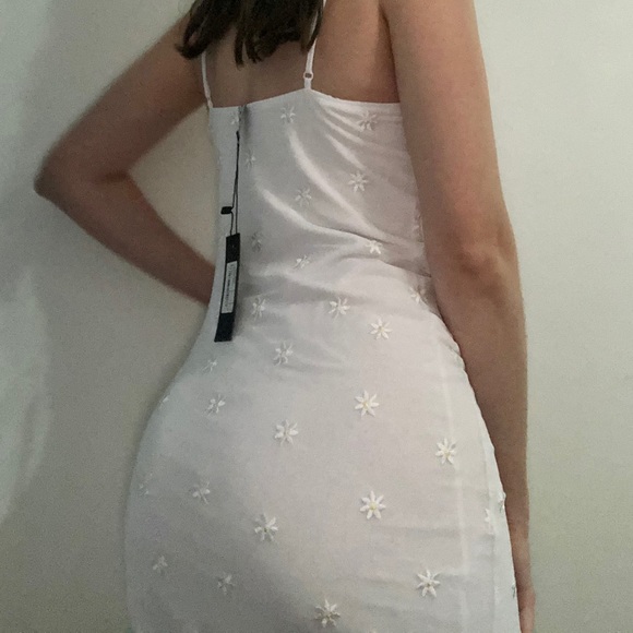 Beautiful White Motel Rocks Dress - Picture 4 of 4